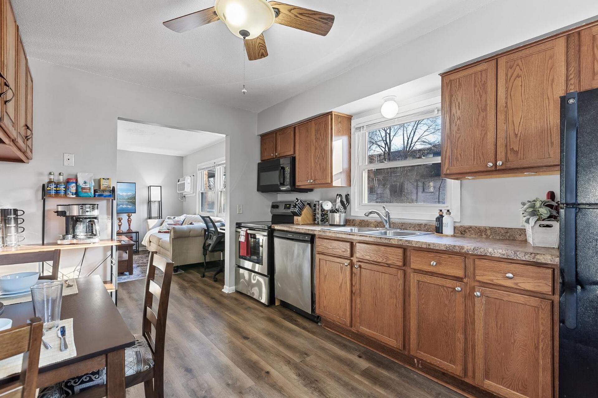 Tranquil 2br Mpls - 8073 2 Minneapolis